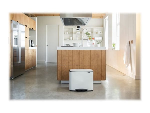 Brabantia Bo Pedal Bin - Søppelbøtte - flipp-lokk - 36 L - fotpedal - hvit