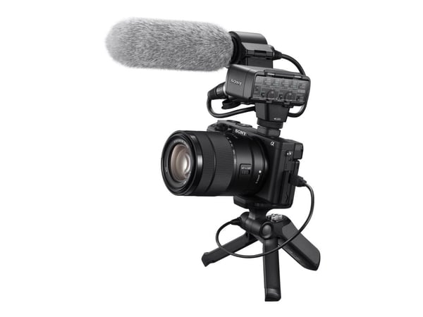 Sony a6400 ILCE-6400M - Digitalkamera - spegellöst - 24.2 MP - APS-C - 4 K / 30 fps - 7.5x optisk zoom E 18-135mm OSS lins - Wi-Fi, NFC, Bluetooth ...
