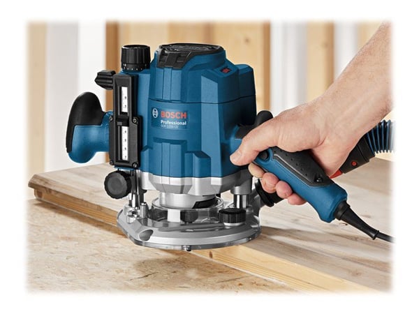 Bosch GOF 1250 CE, Sort, Blå, 24000 kierrosta minuutissa, 6,8 (5/16"), 10000 kierrosta minuutissa, 6 cm, 5,5 m/s²