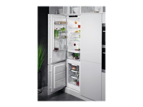 AEG 8000 SCE819E5TS - Kjøleskap/fryser - bunnfryser - innebygd - fordypning - bredde: 56 cm - dybde: 55 cm - høyde: 189.4 cm - 269 liter - Klasse E...