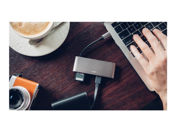Moshi Multimedia Adapter - Dockningsstation - USB-C - HDMI