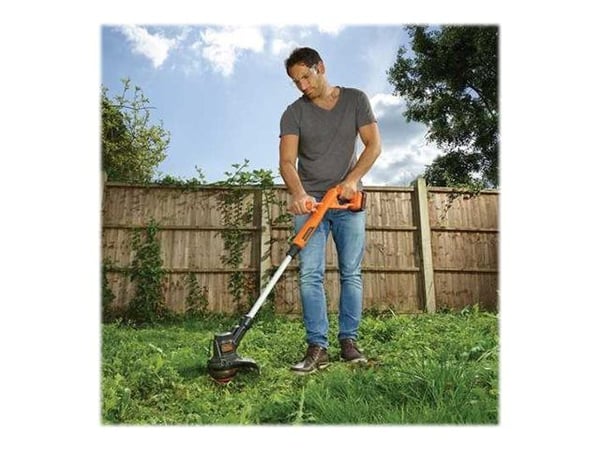 BLACK+DECKER - Gressstusser - trådløs - 18 V - 2 Ah inkludert lader - 9000 rpm - 25 cm - 3.5 kg