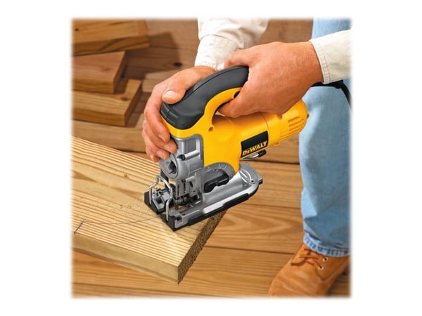 DeWALT DW331K - Sticksåg - 6.5 A