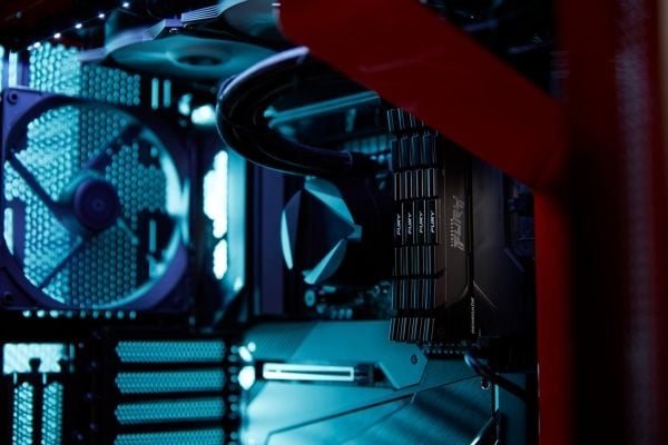 Kingston Technology FURY 32 Gt 3200 MT/s DDR4 CL16 DIMM (2 kpl:n pakkaus) 1Gx8 Renegade musta, 32 GB, 2 x 16 GB, DDR4, 288-pin DIMM
