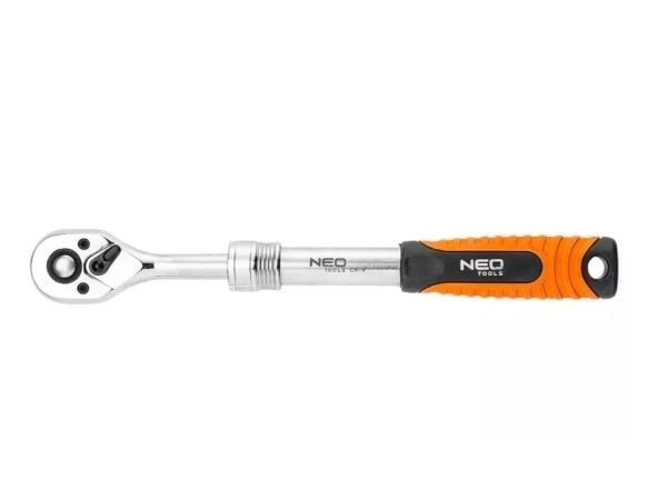Neo Tools kam med teleskopskaft