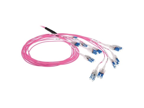 35 m multimode 50/125 OM4 fiberkabel 24F LC polarisasjonsvridd