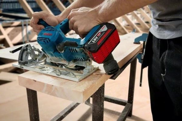 Bosch GKS 185-LI, Tre, Sort, Blå, Grå, Børsteløs, 16,5 cm, 5000 RPM, 5,7 cm - SOLO