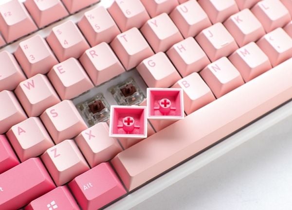 Ducky One 3 TKL, Koblet med ledninger (ikke trådløs), USB, Mekanisk nøkkelbryter, QWERTY, RGB LED, Rosa