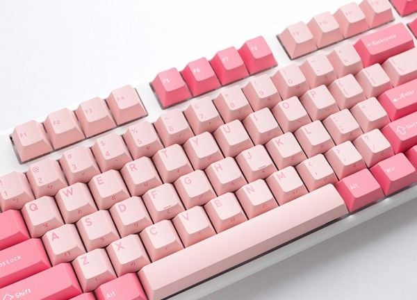 Ducky One 3, Koblet med ledninger (ikke trådløs), USB, Mekanisk nøkkelbryter, QWERTY, RGB LED, Rosa