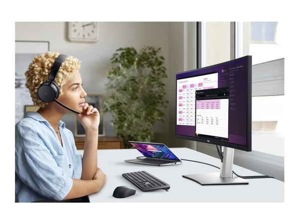 Dell P3424WE - LED-skjerm - kurvet - 34" - 3440 x 1440 WQHD @ 60 Hz - IPS - 300 cd/m² - 1000:1 - 5 ms - HDMI, DisplayPort, USB-C - med 3-års Limite...