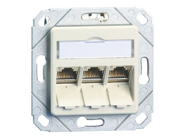 BTR E-DAT modul 3x8(8) UPk ilman moduuleja - Planforsænket stikdåse - CAT 6 - ren hvid, RAL 9010 - 3 porte
