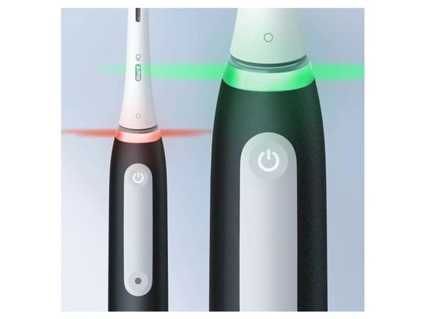 Oral-B iO 3 Matte, Aikuinen, Värisevä hammasharja, Päivittäinen käyttö, Ienhoito, Herkkä, Valkaisu, musta, Valkoinen, 2 min, musta