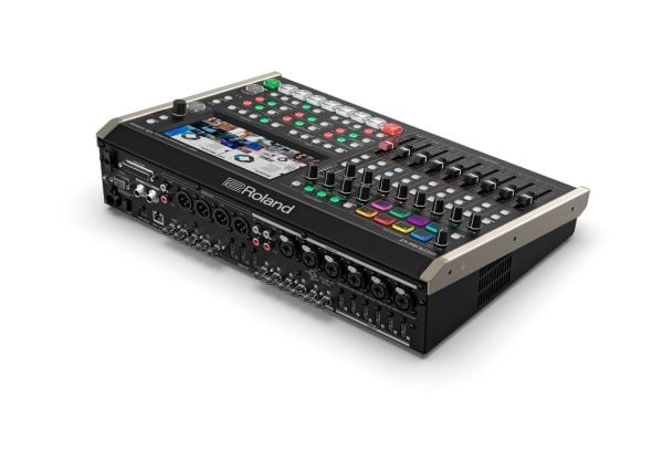 Roland VR-120HD, 42 kanaler, Bluetooth, 69 W, Sort