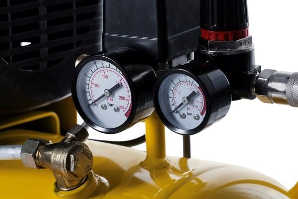 Oljekompressor 50L 1500W FCDV404STN006 STANLEY