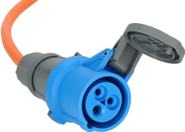 Brennenstuhl Camping adapterikaapeli CEE-pistoke/Schuko-kytkentä 230V/16A 1.5m IP44