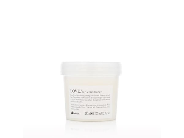 DAVINES_Essential Haircare Love Curl Conditioner for curly and frizzy hair 250 ml