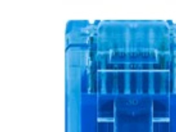 goobay - Koblingskabel - RJ-45 (hann) til RJ-45 (hann) - 50 cm - UTP - CAT 6a - formstøpt, flat - blå