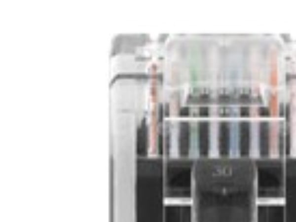 goobay - Nettverkskabel - RJ-45 (hann) til RJ-45 (hann) - 10 m - UTP - CAT 6 - formstøpt, flat - svart