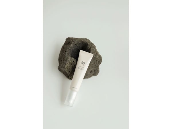 TRITON Beauty of Joseon Revive oppstrammende øyeserum - 30 ml