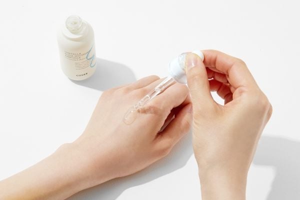 Cosrx Hydrium Centella Aqua rauhoittava amppueli 40 ml