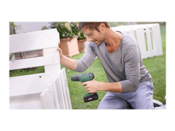 Bosch AKKUSKRUEMASKINE UNIVERSAL 18V 1,5AH