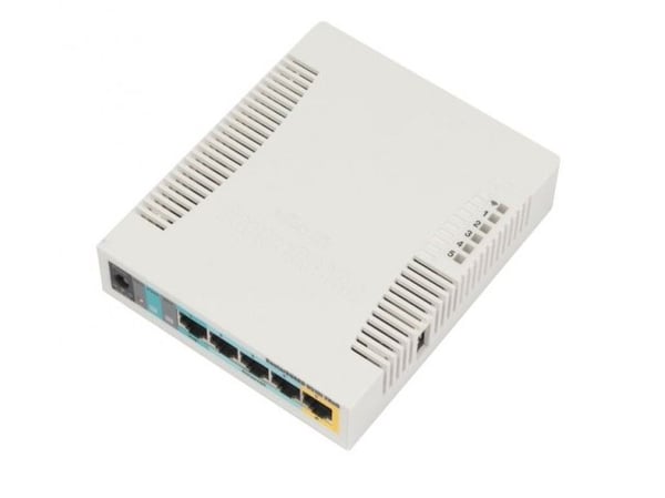 MikroTik MT RB951Ui-2HnD -reititin