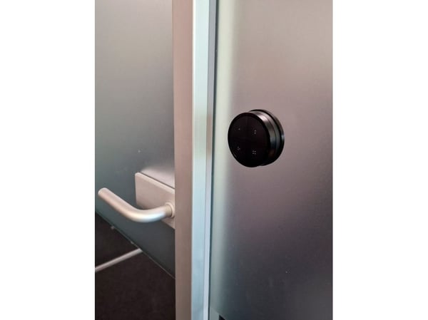 Light Solutions runt fäste för Hue Tap-dimmer - svart