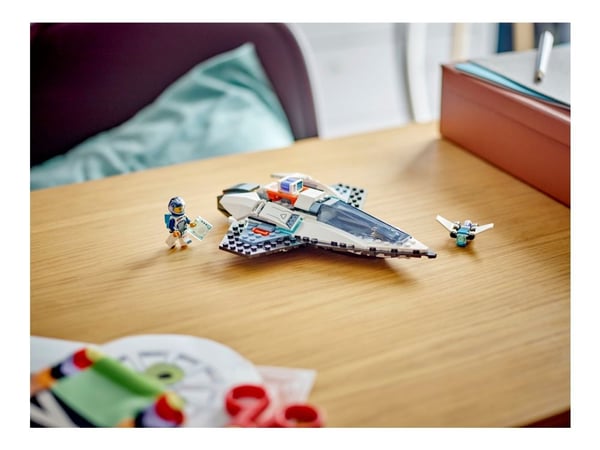 LEGO City 60430 Interstellart romskip