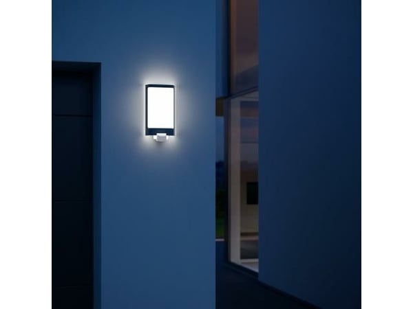 Steinel vegglampe LED armatur 7,5W Steinel L 240 LED med sensor rustfritt stål