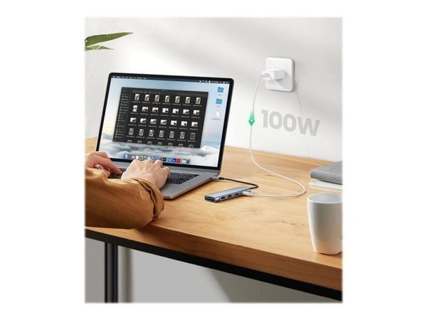 Ugreen 6-in-1 USB C Adapter with 4K HDMI - Dokkingstasjon - USB-C - HDMI