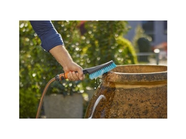 Gardena Cleansystem hård handborste S