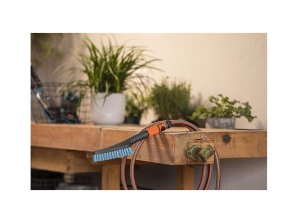 Gardena Cleansystem hård handborste S