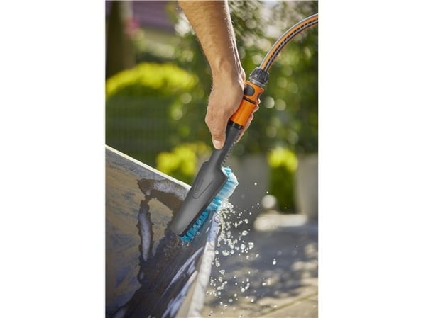 Gardena Cleansystem hård handborste S