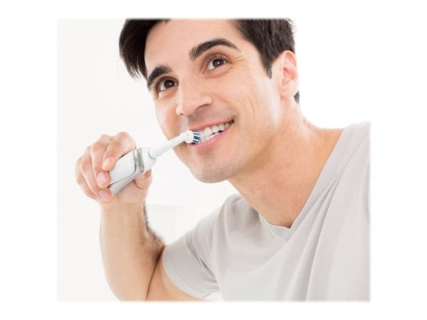 Oral-B Cross Action 4 pack - Utskiftningsbørstehodesett - for tannbørste (en pakke 4)