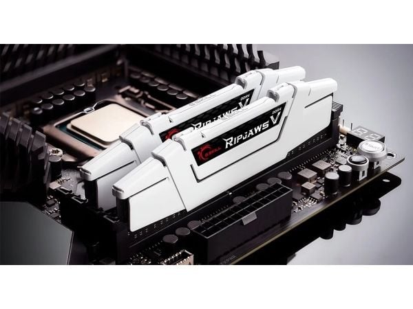 G.Skill Ripjaws V - DDR4 - sett - 32 GB: 2 x 16 GB - DIMM 288-pin - 3600 MT/s / PC4-28800 - CL18 - 1.35 V - ikke-bufret - ikke-ECC