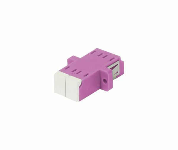 LWL-koblingLC-sokkelLC-sokkel 50125u multimode OM4 lyngfiolett dupleks PVC med flens med ensidig laserbeskyttelsesklaff Synergy 21