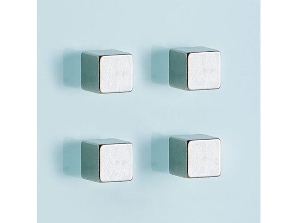 Zeller sett med 4 magneter Cube