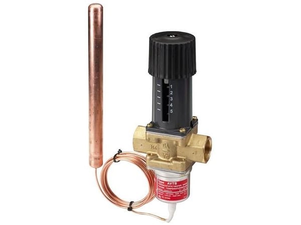 DANFOSS AVTB15 med nippelanslutning 3/4" utvändigt gänga givare Ø18x210 mm inställningsområde 0-30° kvs 1,9