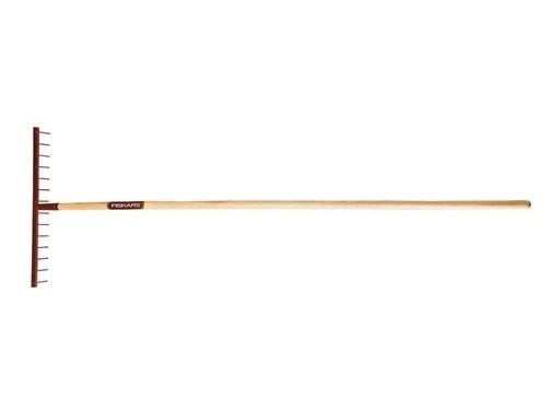 Fiskars Rakennusharava - Classic 144607, jossa on teräshampaat