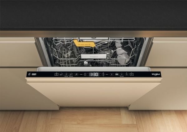 Įmontuojama indaplovė Whirlpool W8I HT40 T