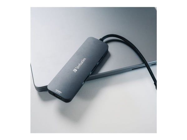 Verbatim CMH 08 - Hub - 1 x HDMI + 1 x USB-C (strømlevering) + 3 x USB-A 3.2 Gen 1 - stasjonær