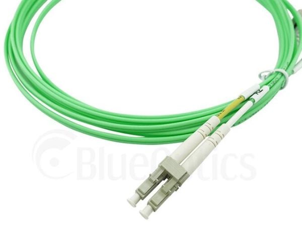 BlueOptics© Dupleks fiberoptisk patchkabel, LC-UPC/LC-UPC beige, 30 meter, multimodus G50/125µm, OM5, inngangsdempning: mindre enn 0,2dB, merkefibe...