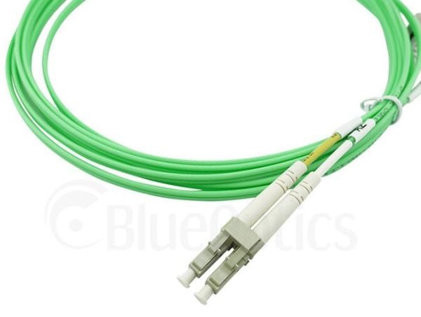 BlueOptics© Dupleks fiberoptisk patchkabel, LC-UPC/LC-UPC beige, 20 meter, multimodus G50/125µm, OM5, inngangsdempning: mindre enn 0,2dB, merkefibe...