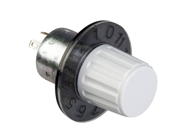 Potentiometri 2,2K-OHM painikkeineen
