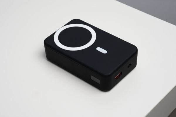 XtremeMac 5453003782452, 20000 mAh, Langaton lataaminen, Musta