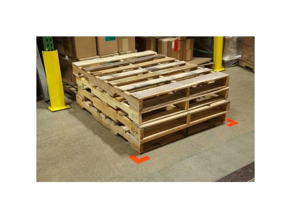 Brady, B-514, ToughStripe, gulvmerking L-form, polyester, rød, 50,8 x 127 mm (1 PU = 20 stykker) (104430)