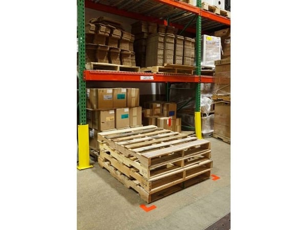 Brady, B-514, ToughStripe, gulvmerking L-form, polyester, rød, 50,8 x 127 mm (1 PU = 20 stykker) (104430)