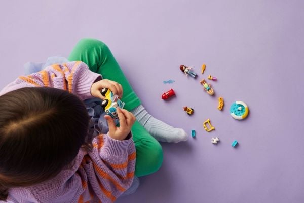LEGO Friends 42635 Bil med hundefrisør