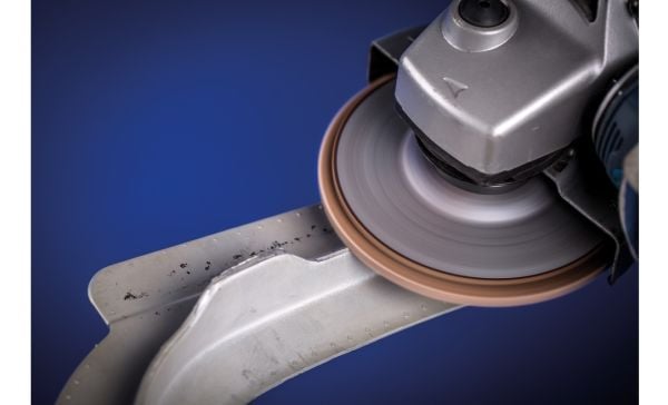 PFERD 67658100, Klaffskive, 10 cm, Alle merker, Nedtrykket senter, 1,6 cm, 15300 RPM