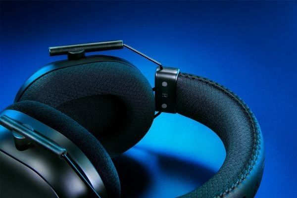 Razer BlackShark V2 PRO - For PlayStation - hodesett - full størrelse - Bluetooth / 2,4 GHz radiofrekvens - trådløs - svart